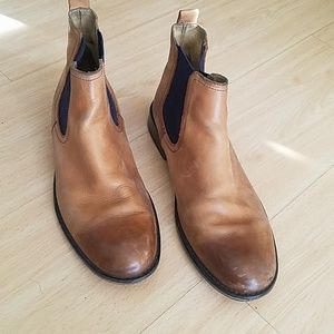 Men's tan leather Chelsea boots
